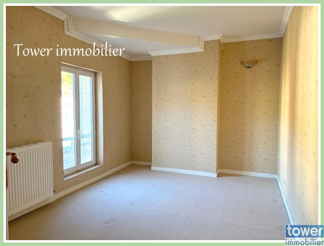 Maison - 180 m² - 7 pièces