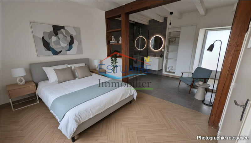 Maison traditionnelle - 163 m² - 5 pièces