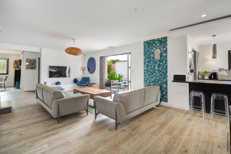 Maison - 216 m² - 6 pièces