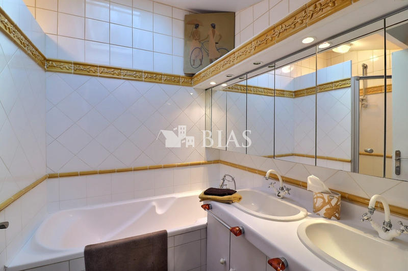 Maison - 136 m² - 7 pièces