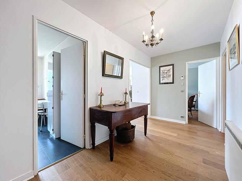 Appartement - 94 m² - 5 pièces