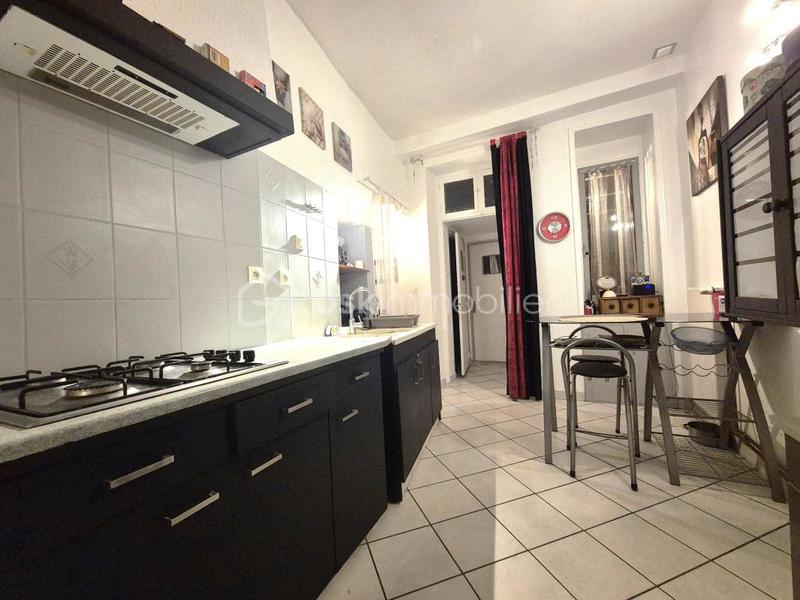 Appartement - 75 m² - 2 pièces