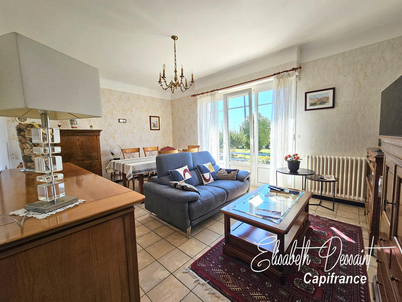 Villa - 234 m² - 10 pièces