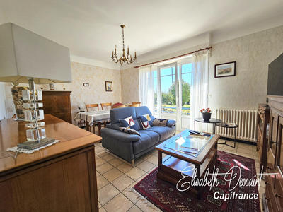 Villa - 234 m² - 10 pièces