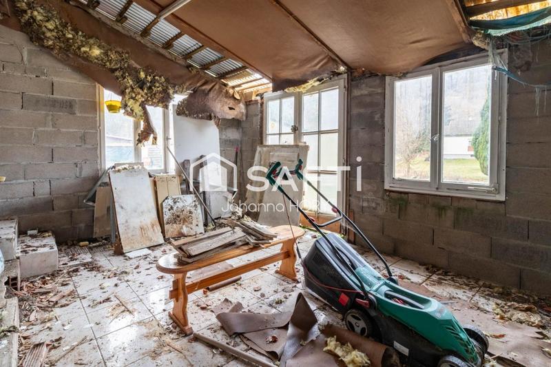 Maison - 216 m² - 10 pièces