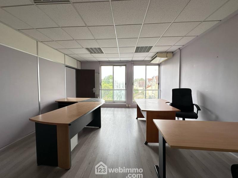 Bureau - 400 m² - 16 pièces