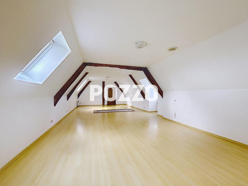 Maison - 195 m² - 4 pièces