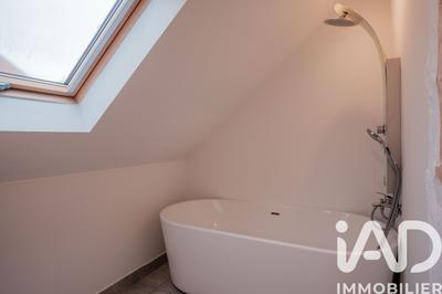 Maison - 217 m² - 9 pièces