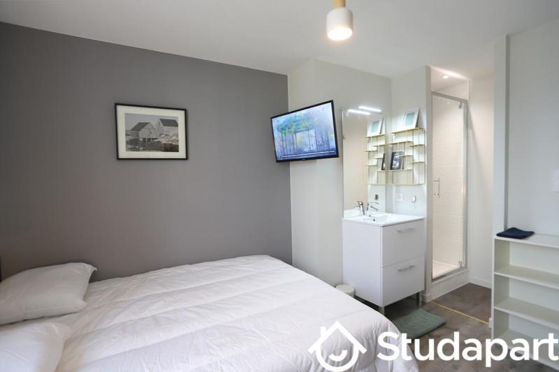 Chambre - 11 m² - 1 pièce