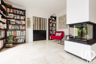 Maison - 246 m² - 8 pièces