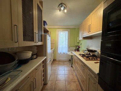 Appartement - 80 m² - 5 pièces