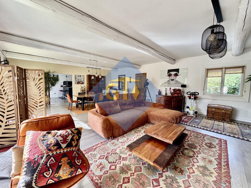 Villa - 162 m² - 6 pièces