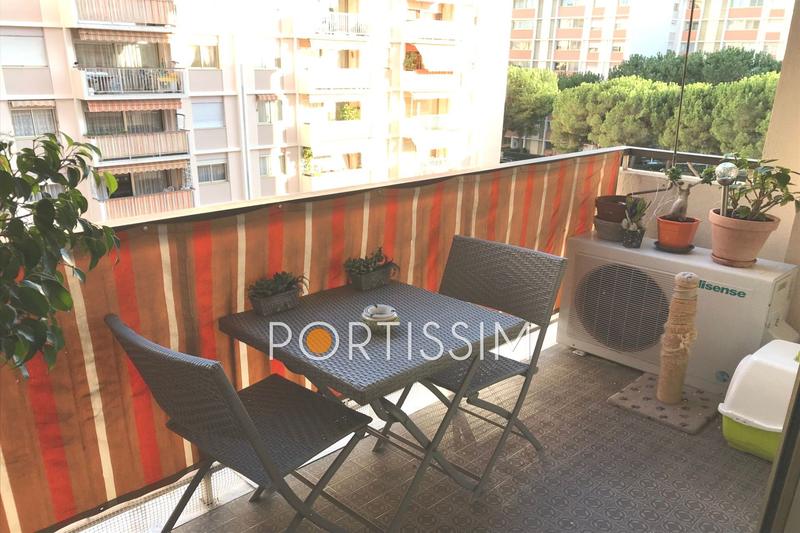 Appartement - 99 m² - 4 pièces