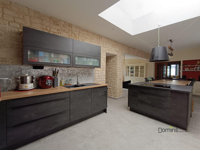 Maison - 191 m² - 7 pièces