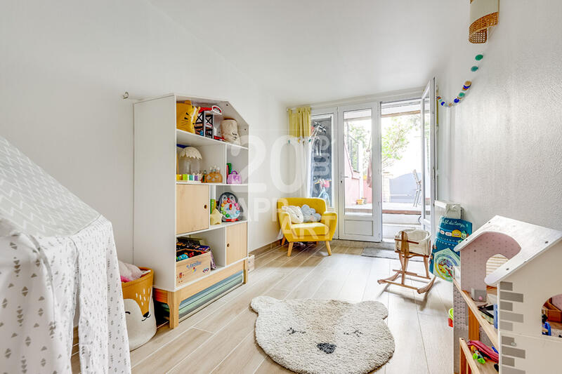 Appartement - 150 m² - 5 pièces