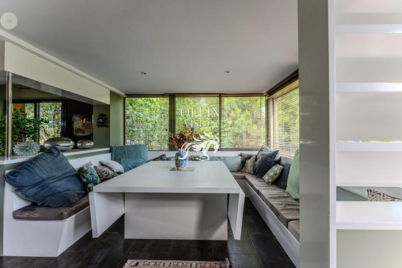 Villa - 240 m² - 9 pièces