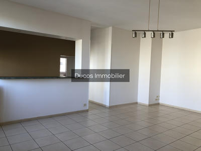 Appartement - 77 m² - 3 pièces