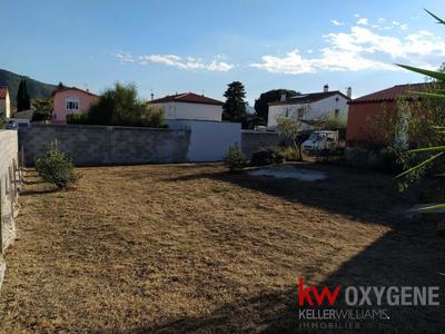 Terrain constructible - 303 m²