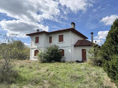 Maison de maîtres - 175 m² - 9 pièces
