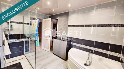 Maison - 164 m² - 9 pièces