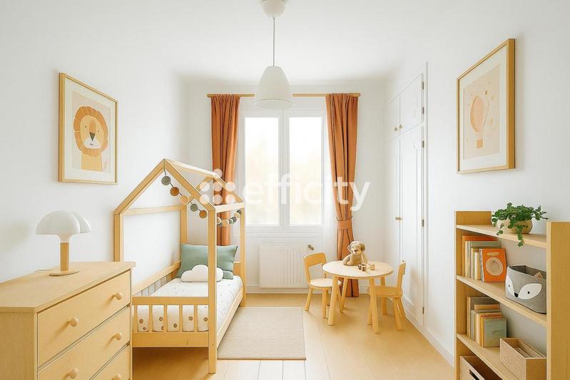 Maison - 85 m² - 5 pièces