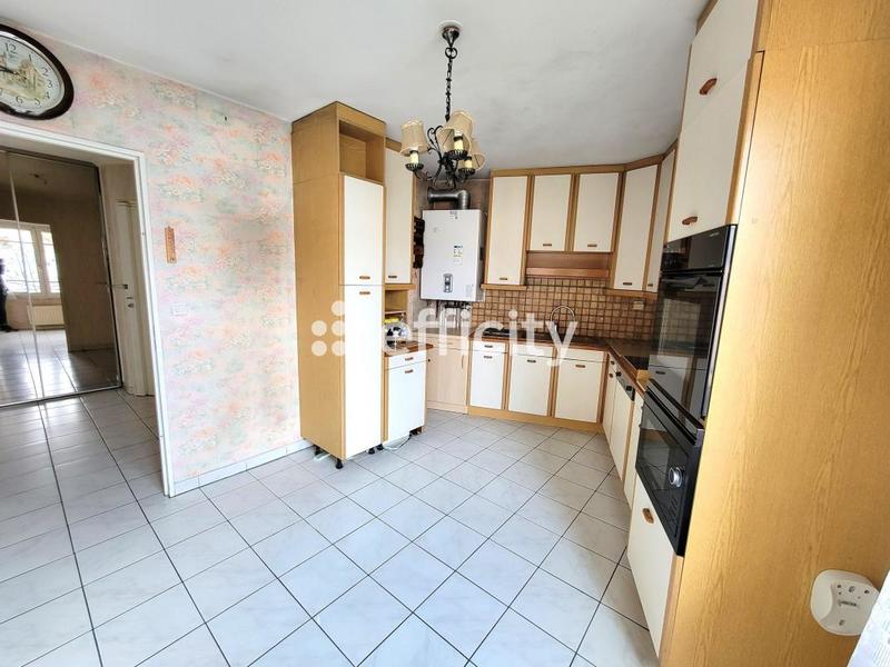 Appartement - 102 m² - 5 pièces