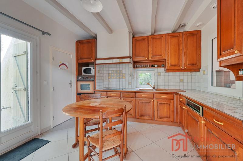 Maison - 141 m² - 8 pièces