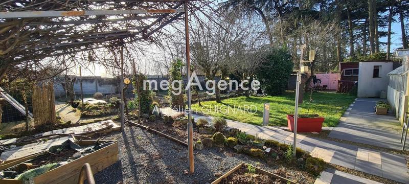 Maison - 153 m² - 9 pièces