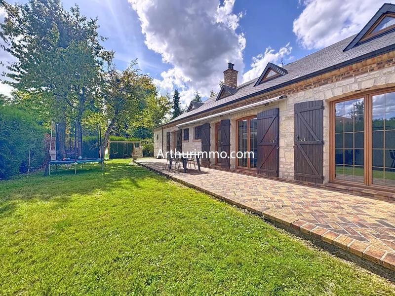 Maison - 232 m² - 9 pièces