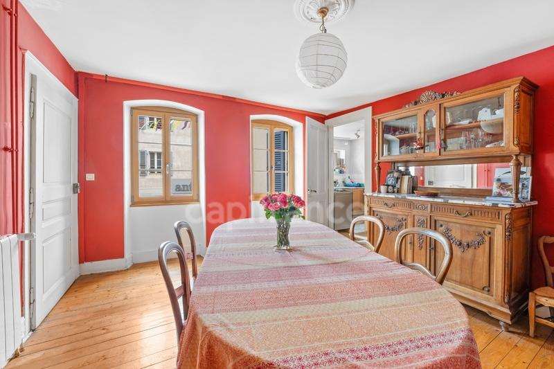 Maison de ville - 260 m² - 10 pièces