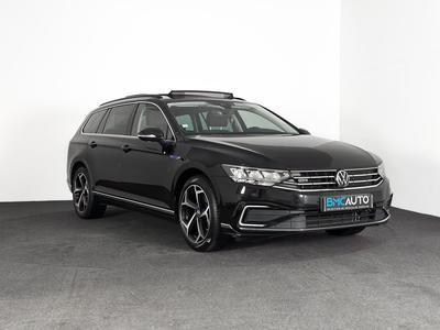 Volkswagen Passat Sw Gte 218ch Dsg Hybride Rechargeable Ja18p T.O Digital Cockpit Regul Acc Camera