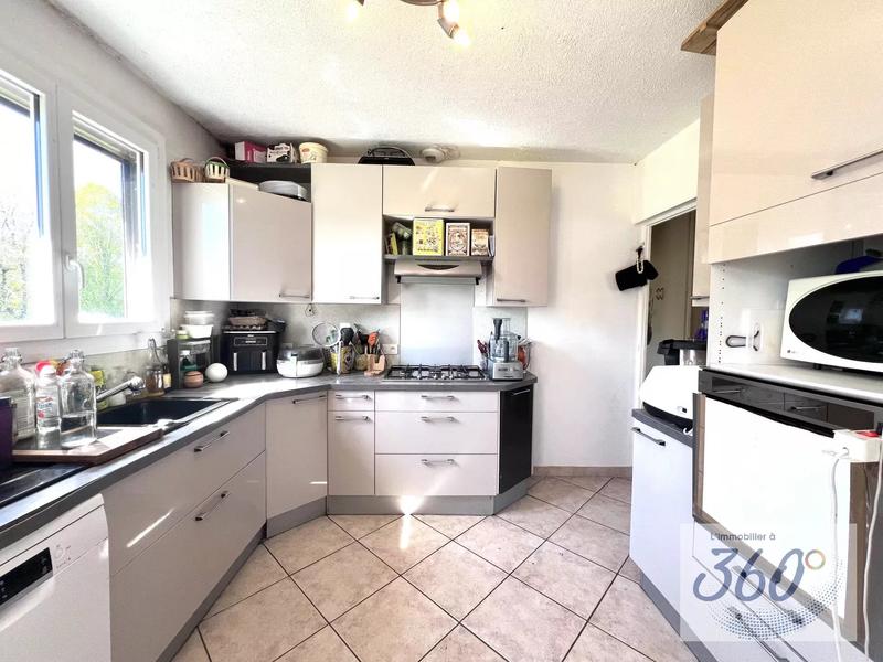 Maison - 111 m² - 5 pièces