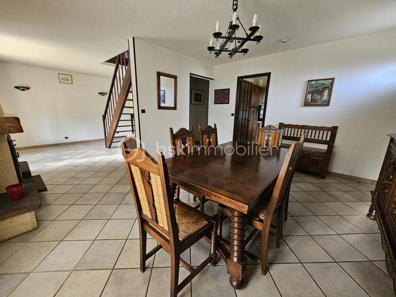 Maison - 150 m² - 8 pièces