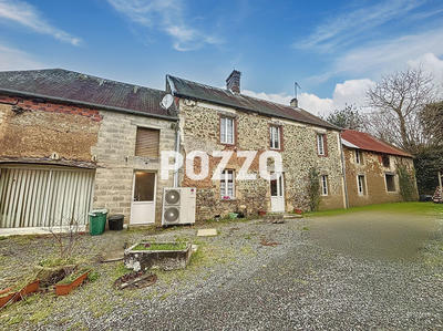 Maison - 240 m² - 16 pièces