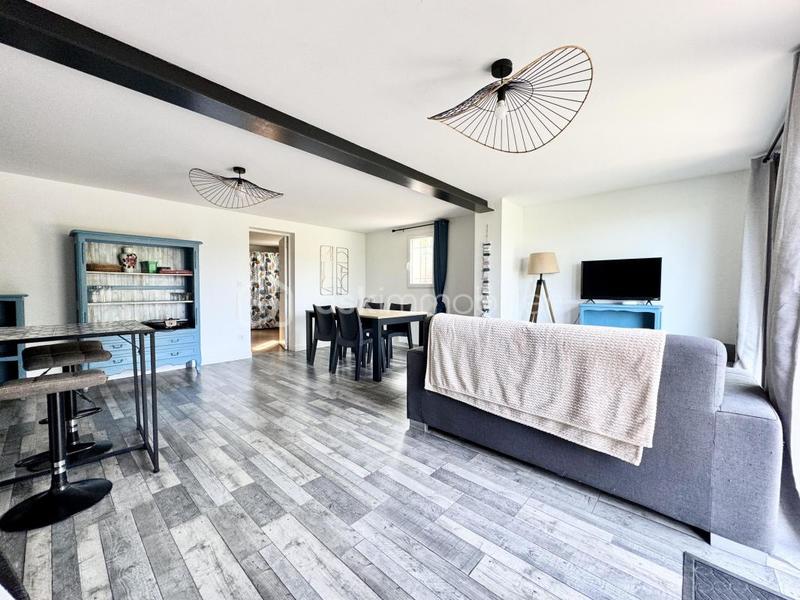 Demeure - 165 m² - 9 pièces