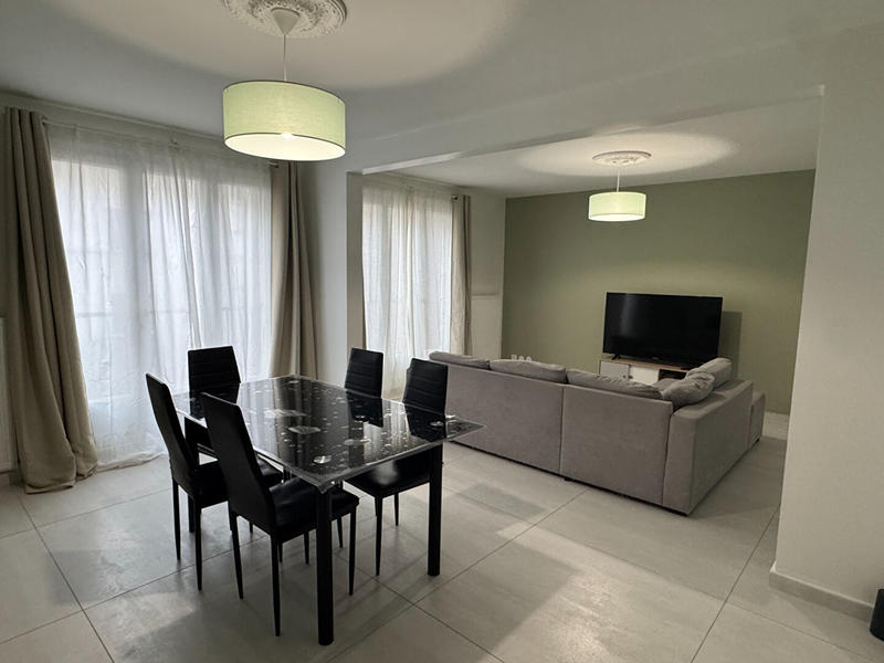 Appartement - 84 m² - 4 pièces