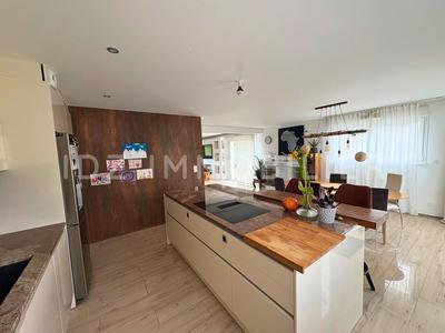 Maison - 155 m² - 6 pièces