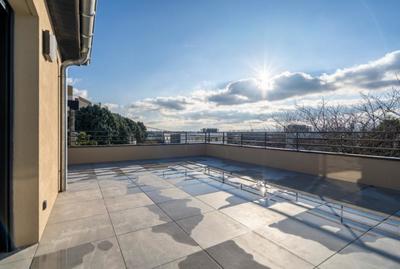 Appartement - 82 m² - 4 pièces