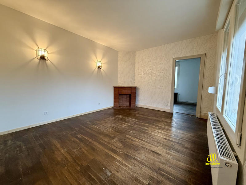 Maison - 82 m² - 5 pièces