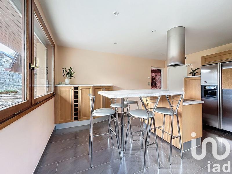 Maison de maîtres - 234 m² - 8 pièces