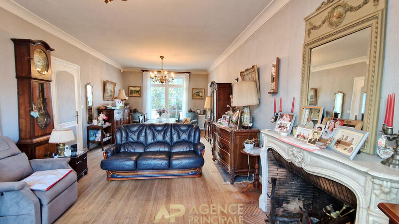 Maison - 144 m² - 7 pièces