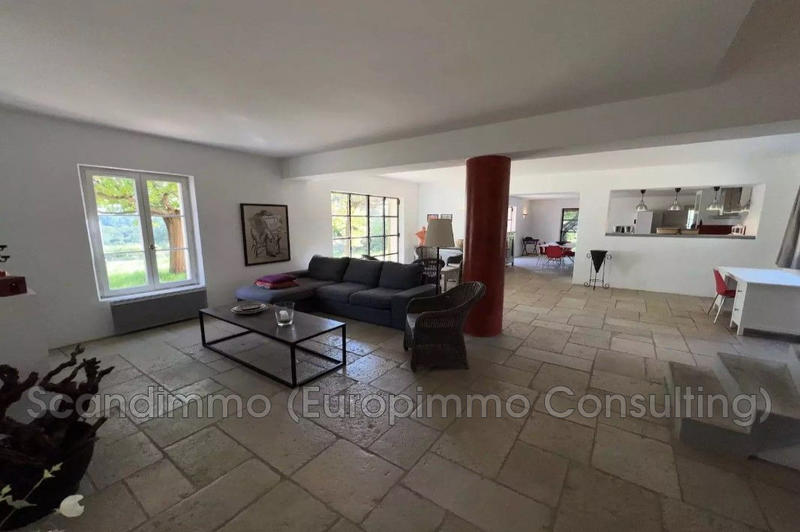 Villa - 195 m² - 7 pièces