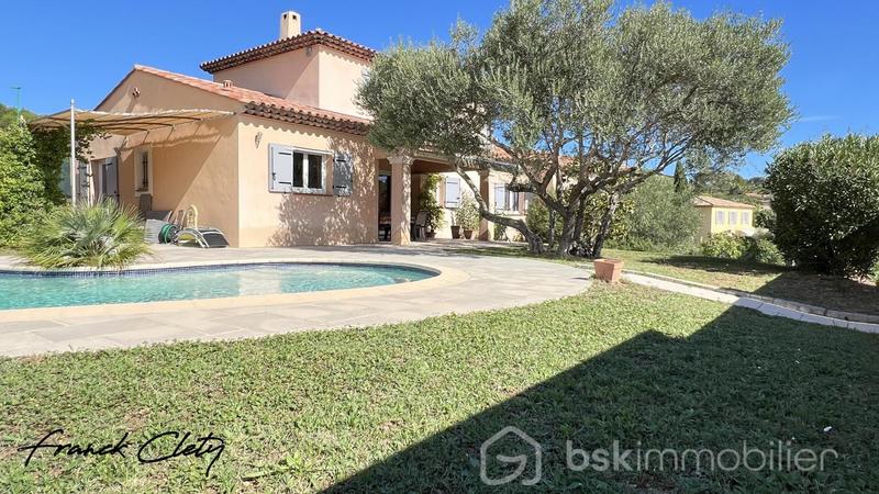 Maison - 160 m² - 6 pièces