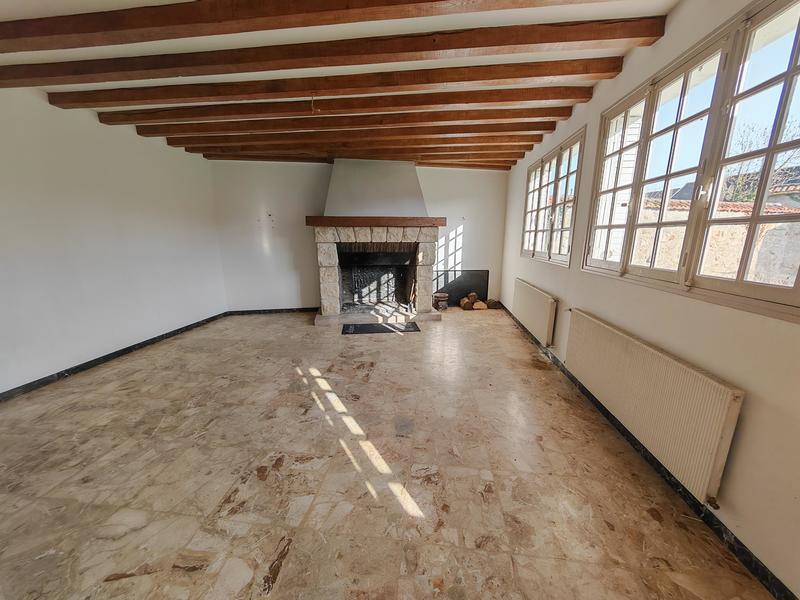 Villa - 240 m² - 9 pièces