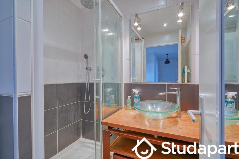 Chambre - 12 m² - 1 pièce