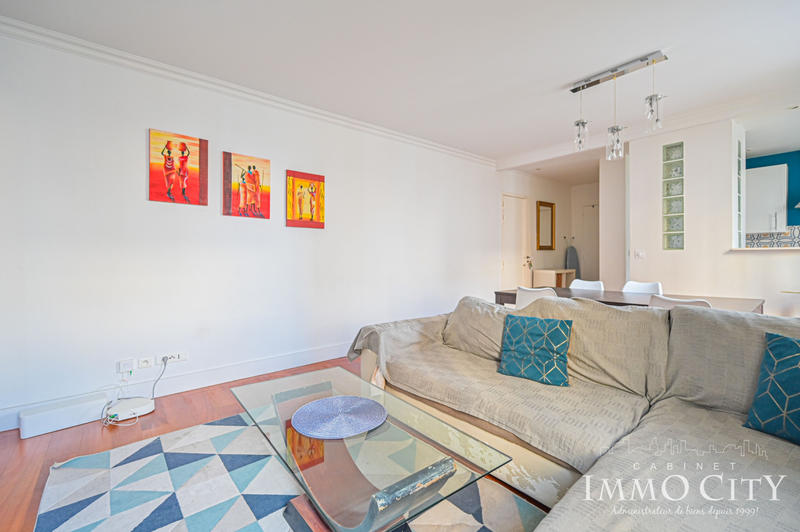 Appartement - 75 m² - 3 pièces