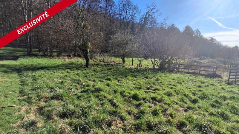 Terrain constructible - 854 m²