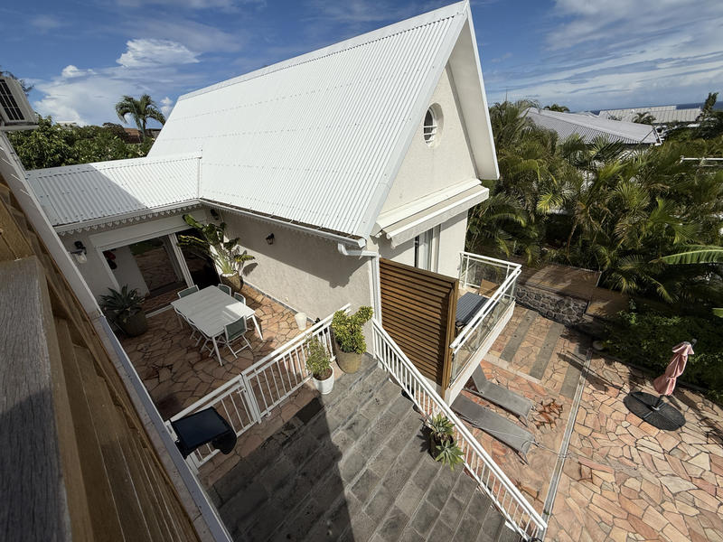 Maison - 350 m² - 9 pièces