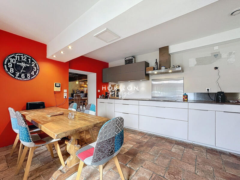 Ferme - 273 m² - 8 pièces