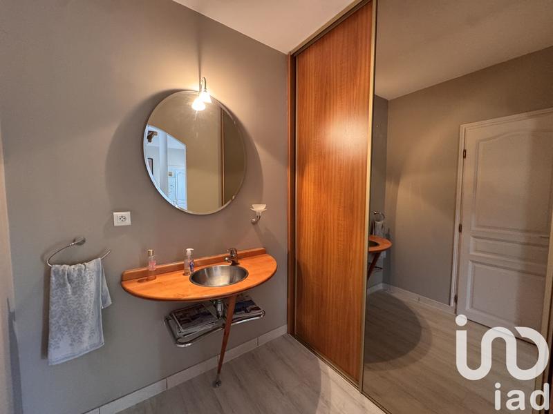 Maison - 280 m² - 9 pièces